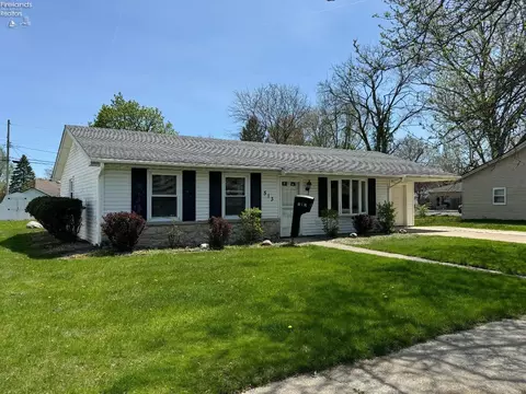 513 S Beech St, Bryan, OH 43506 photo 3