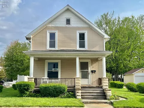 61 Douglas St, Tiffin, OH 44883