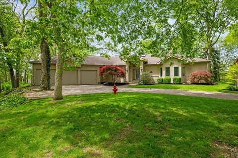 3535 E High Point Ln, Port Clinton, OH 43452