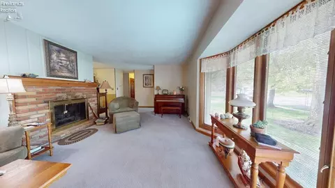 66 Hillcrest Dr, Willard, OH 44890 photo 8