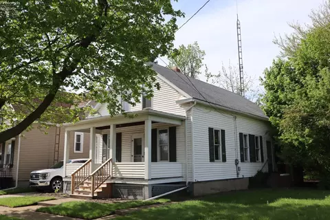 1813 Sandusky St, Sandusky, OH 44870