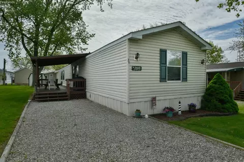 1600 N Buck Rd #76, Marblehead, OH 43440