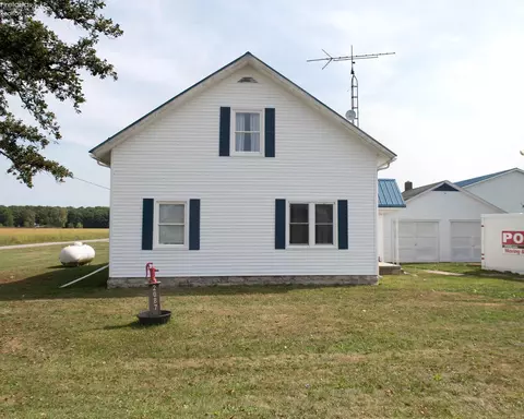 2087 County Road 216, Fremont, OH 43420