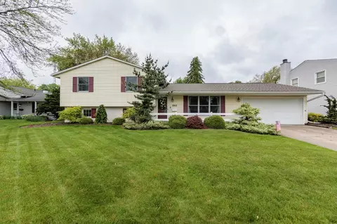 2912 Pease Ln, Sandusky, OH 44870