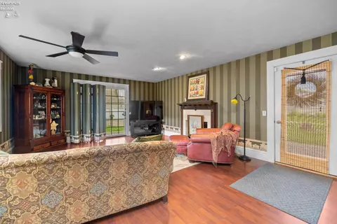 133 E Forest St, Clyde, OH 43410 photo 26