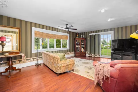 133 E Forest St, Clyde, OH 43410 photo 25