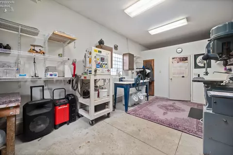 133 E Forest St, Clyde, OH 43410 photo 40
