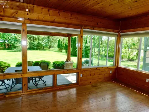 Exterior - 10208 River Rd, Huron, OH 44839 photo 6 of 19