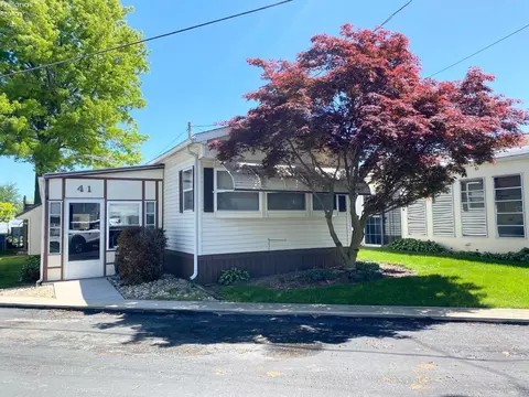 8175 N Shore Blvd #41, Marblehead, OH 43440