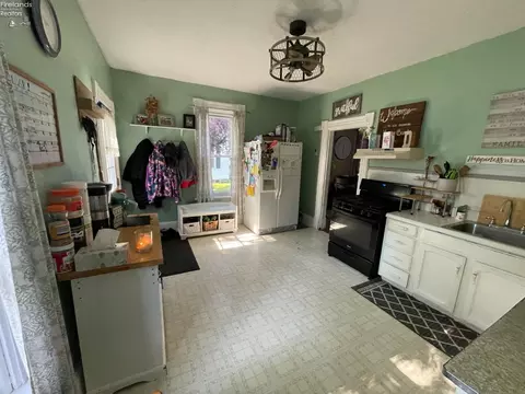 Kitchen - 34 Fulton St, Monroeville, OH 44847 photo 1 of 2