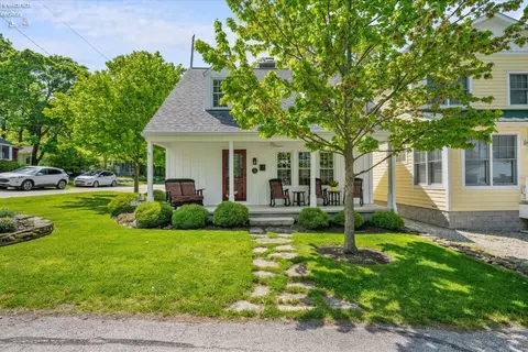 236 Elm Ave, Lakeside, OH 43440