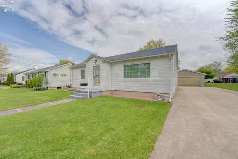 419 Kinney St, Bellevue, OH 44811