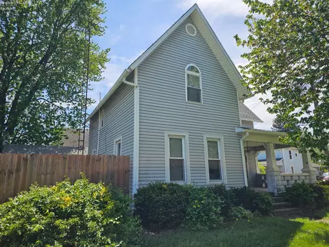 202 Duane St, Clyde, OH 43410 photo 3