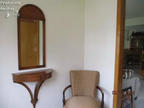 720 S Myrtle Ave, Willard, OH 44890 photo 9