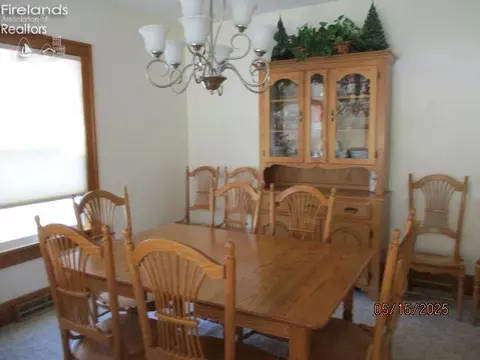 720 S Myrtle Ave, Willard, OH 44890 photo 12