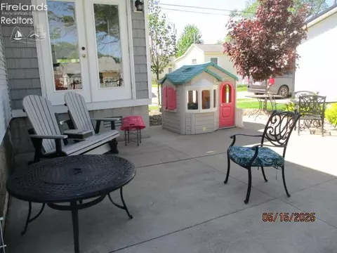 720 S Myrtle Ave, Willard, OH 44890 photo 4