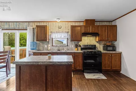 7727 Washington St, Flat Rock, OH 44828 photo 11