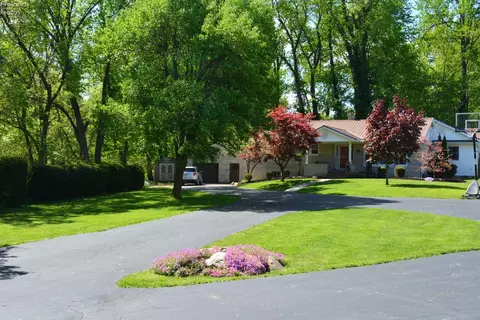 238 E Main St, New London, OH 44851