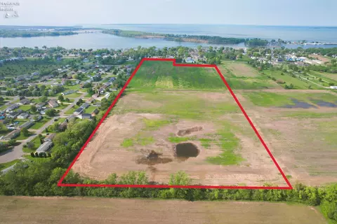 7522 E Harbor Rd, Marblehead, OH 43440 photo 2