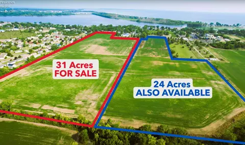 7522 E Harbor Rd, Marblehead, OH 43440