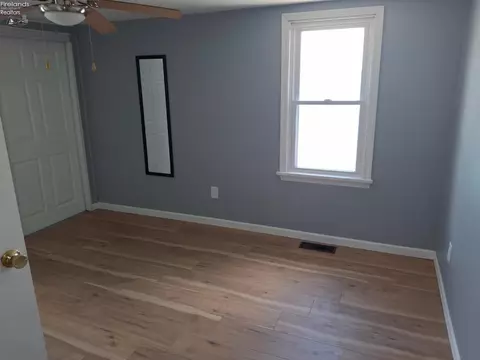 Bedroom - 119 Michigan Ave, Huron, OH 44839 photo 1 of 3
