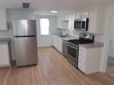 Kitchen - 119 Michigan Ave, Huron, OH 44839 photo 2 of 2