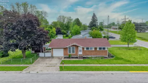 2244 Olds St, Sandusky, OH 44870