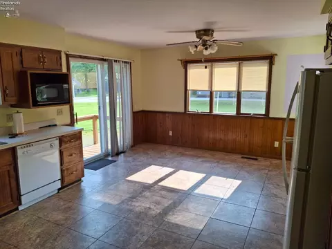 Kitchen - 279 Monroe St, Monroeville, OH 44847 photo 1 of 3