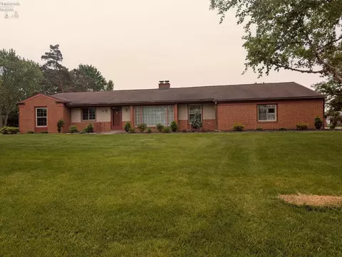 99 Harvest Ln, Tiffin, OH 44883