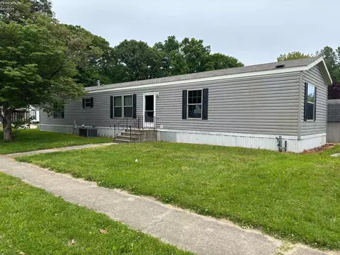 520 Milan Ave #230, Norwalk, OH 44857
