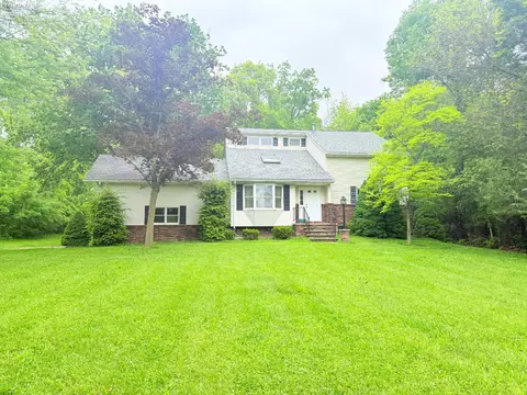 Exterior - 9343 E Bayshore Rd, Marblehead, OH 43440 photo 4 of 16