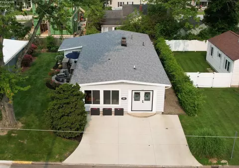 309 Shawnee Pl, Huron, OH 44839