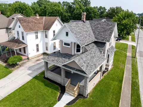 718 E Main St, Bellevue, OH 44811