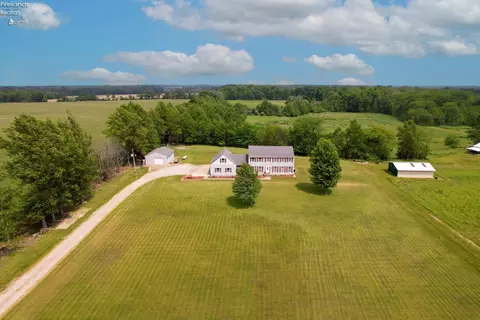 1500 Daniels Rd, Willard, OH 44890 photo 2