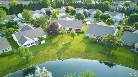 1718 E Waterberry Dr, Huron, OH 44839 photo 2