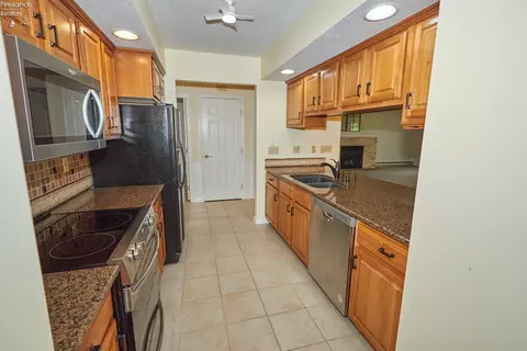 1718 E Waterberry Dr, Huron, OH 44839 photo 18