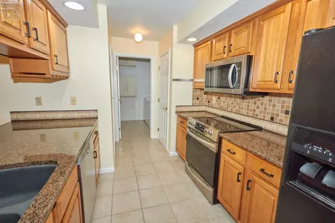 1718 E Waterberry Dr, Huron, OH 44839 photo 19