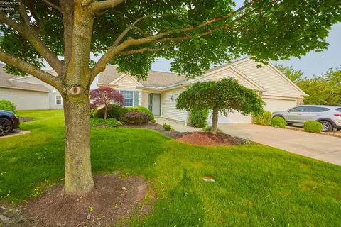 1718 E Waterberry Dr, Huron, OH 44839 photo 3