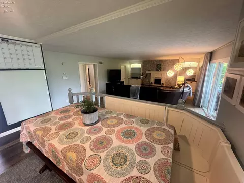 Dining - 505 E Stoneplace Dr, Sandusky, OH 44870 photo 3 of 3