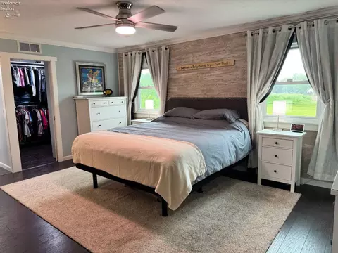 Bedroom - 505 E Stoneplace Dr, Sandusky, OH 44870 photo 13 of 15