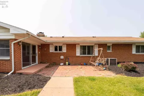 642 W Maple St, Clyde, OH 43410 photo 5