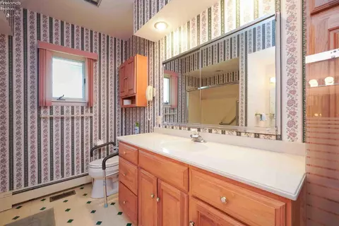 642 W Maple St, Clyde, OH 43410 photo 41
