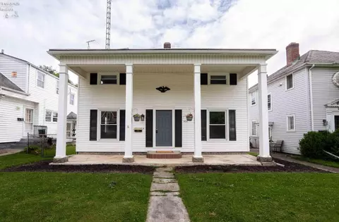 414 Hayes Ave, Fremont, OH 43420