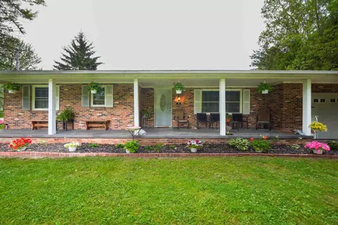 51 Townsend St, Wakeman, OH 44889