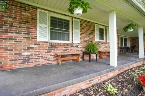Exterior - 51 Townsend St, Wakeman, OH 44889 photo 3 of 12