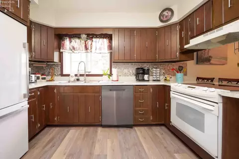 Kitchen - 51 Townsend St, Wakeman, OH 44889 photo 1 of 4