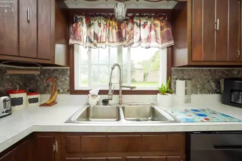 Kitchen - 51 Townsend St, Wakeman, OH 44889 photo 4 of 4