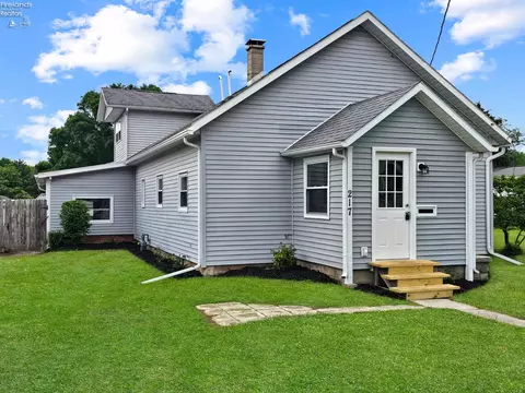 217 Ott St, Clyde, OH 43410