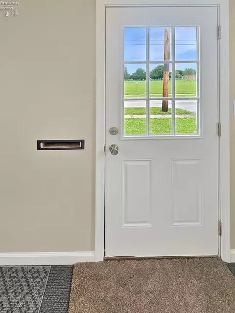 Entry Way - 217 Ott St, Clyde, OH 43410 photo 1 of 7