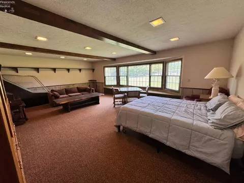 Bedroom - 3202 Stoneway E Dr, Sandusky, OH 44870 photo 2 of 10